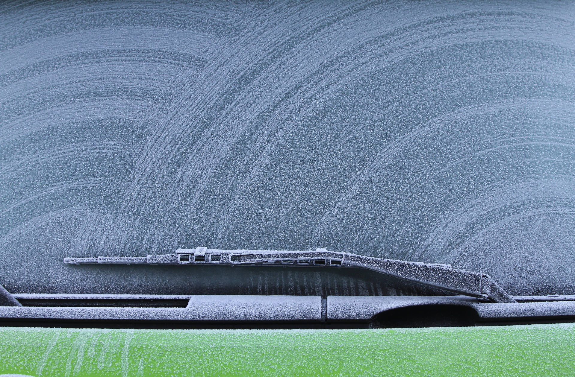 花粉に負けない 車のガラスウィンドウの汚れを落とす方法 ピカピカレインブログ